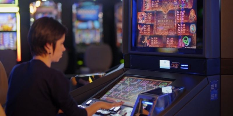 Blackjack betting systems structure wagering to manage bankrolls effectively